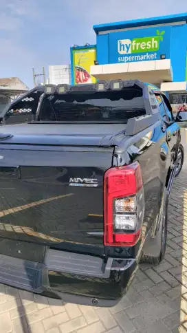 Mitsubishi Triton Ultimate 2023