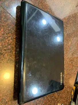 Toshiba Satellite C40 Core i3