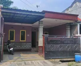 Rumah strategis di Banjaran