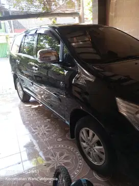 Toyota Kijang Innova 2011 Bensin