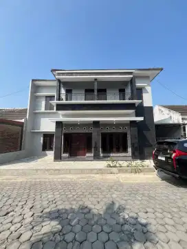 Disewakan rumah istimewa 2 lantak dekat Kampus UMY