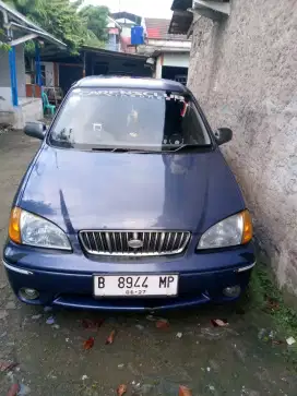 Jual mobil bekas KIA Carens 1