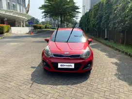 TDP 5jt Kia Rio 1.4 AT 2013 Putih C8MSD