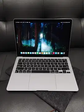 Macbook air M1 2020
