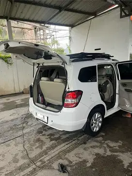Chevrolet spin ltz At 2013