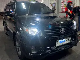 Toyota Fortuner VNT TRD No Honda, suzuki, ford, mazda, nissan,daihatsu