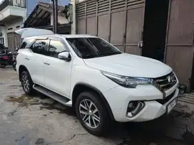 Toyota Fortuner VRZ Diesel Solar Matic AT Tahun 2019 Putih , 2018