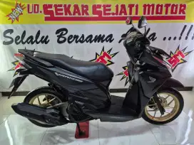 Vario 150 exclusive cbs 2018 plat W