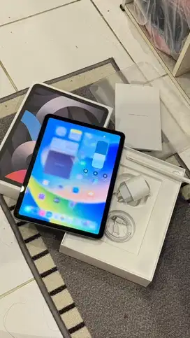 Dijual Ipad air 4 Grey 64GB Wifi Only + apple pencil