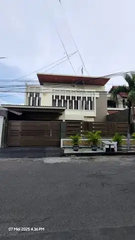 Disewakan rumah baru renovasi minimalis manyar kertoarjo