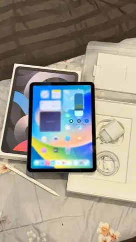 Dijual Ipad air 4 Grey 64GB Wifi Only + Apple pencil
