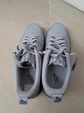 Jual sepatu bekas
