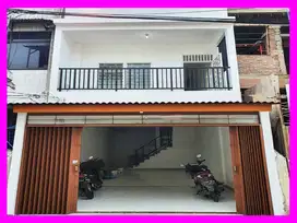 dhyana Rumah ukuran 4x12m jalan 2 mobil di Jelambar