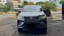 [ LOW KM ] Toyota Fortuner VRZ GR Sport 2.8 AT Abu 2024/2025