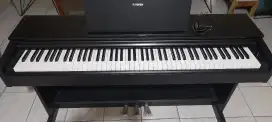 Piano akustik dan digital