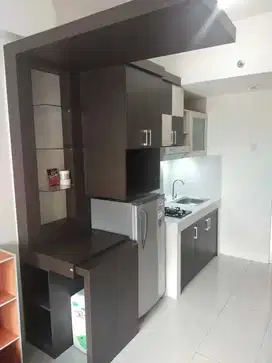 dijual apartemen puncak Kertajaya 2BR full furnish dekat ITS