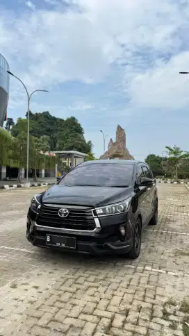 Kijang innova Venturer 2021