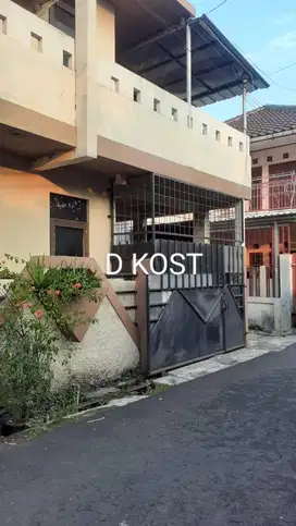 KOST KOSTAN WANITA DENGAN WIFI AC