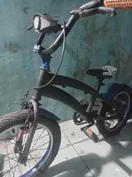 Di jual sepeda merk GENIO