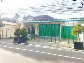Rumah tanah luas strategis area Kotagede Yogyakarta