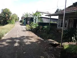Tanah plus rumah sukoharjo 392m² muka 11m jln 5m , 40m dari jalan raya