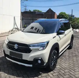 Suzuki XL7 XL-7 Alpha Alpa Alfa Hybrid Matic 2023 Savana Ivory+Black