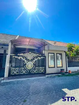 Jual Rumah siap huni di Bronggalan, Kalijudan full renovasi granite!