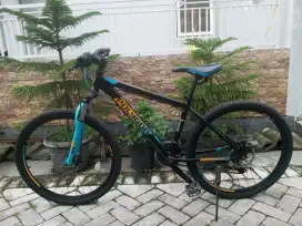 Sepeda gunung Polygon monarch Sawojajar 2 mas