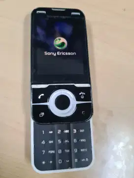 Sony Ericsson u100 Yari black