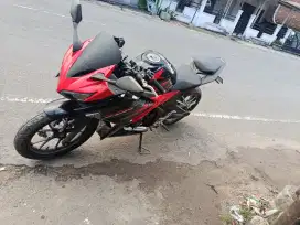 Jual cepat cbr 150 lengkap mulus