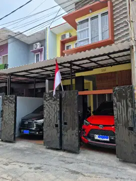 DI JUAL RUMAH TERAWAT KREO LARANGAN