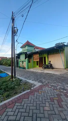 RUMAH SECOND BONUS KIOS LOKASI HOOK DI GENUKSARI