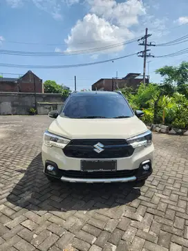 Suzuki XL7 Alpha Hybrid Two Tone 2023