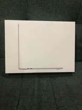 Macbook Air M3 13 512Gb ibox baru
