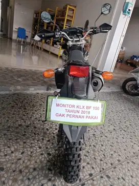 MOTOR KAWASAKI KLX BF TANGAN PERTAMA