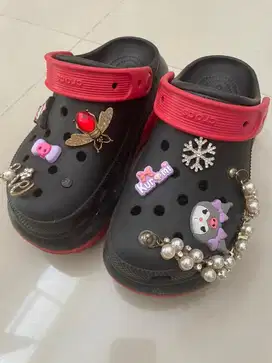 CROCS Mega Crush Clog Preloved