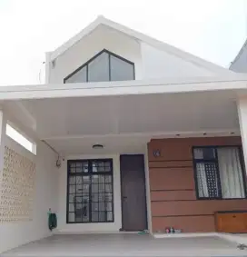 Rumah besar harga rendah akses mobil bebas banjir