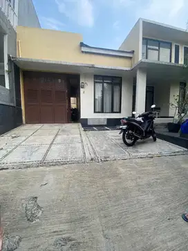 Rumah di Cluster Casablanka