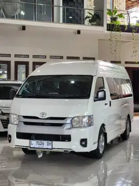 Hiace Commuter 3.0 Manual 2023 ( NA2NK MOTOR )
