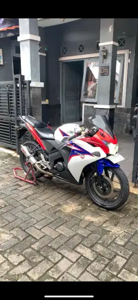 Honda CB150r bekas