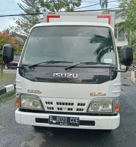 ISUZU ELF ENGKEL LONG BOX 2015