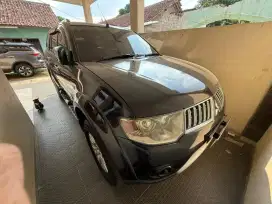 Mitsubishi Pajero Exceed 4×2 2009