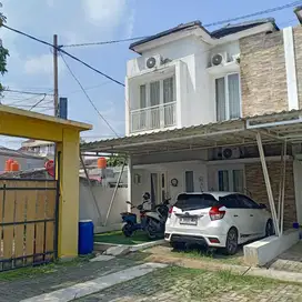 DI JUAL RUMAH 2 LANTAI BENDA BARAT CIPUTAT