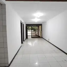 Rumah Mungil Siap Huni Di Semanan Kalideres R2152