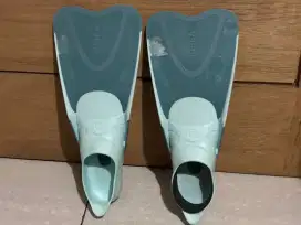 sepatu katak subea decathlon