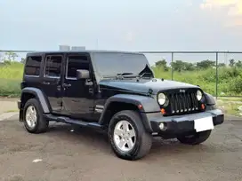 JEEP WRANGLER 3.8 SPORT UNLIMITED AT 2011 Bensin