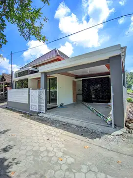 Rumah Baru Desain Keren dekat Pasar Jangkang