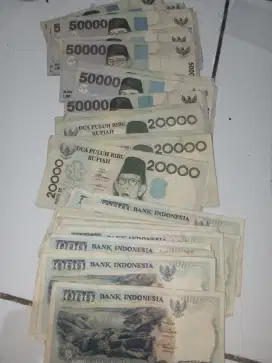 50 Lembar Uang Kuno