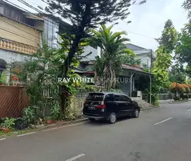 Dijual Rumah Lama Double Hook di Cempaka Putih Tengah, Tanah Kotak