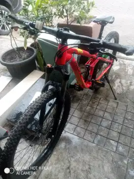 Sepeda MTB Override 5.0